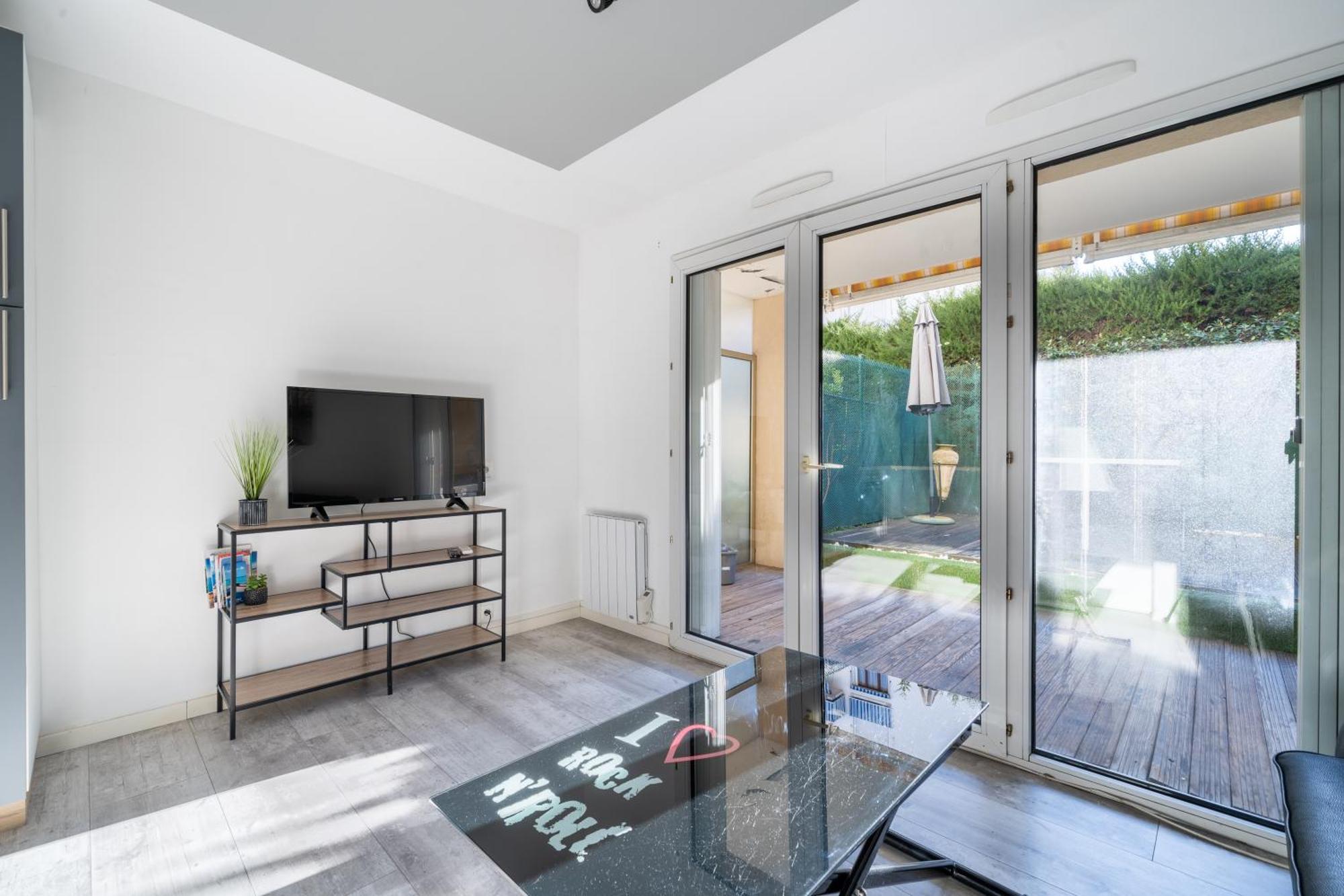 Charmant Studio Cagnes-sur-Mer Bagian luar foto